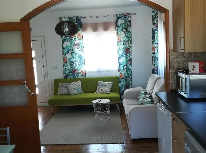 O Nosso Cantinho Lourical